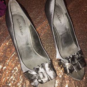 Dress heels 👠